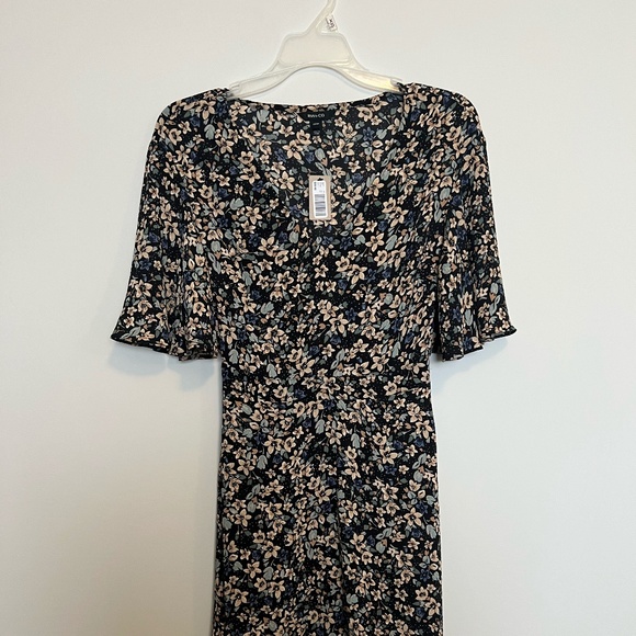 RW&CO Floral Dress - Picture 2 of 5